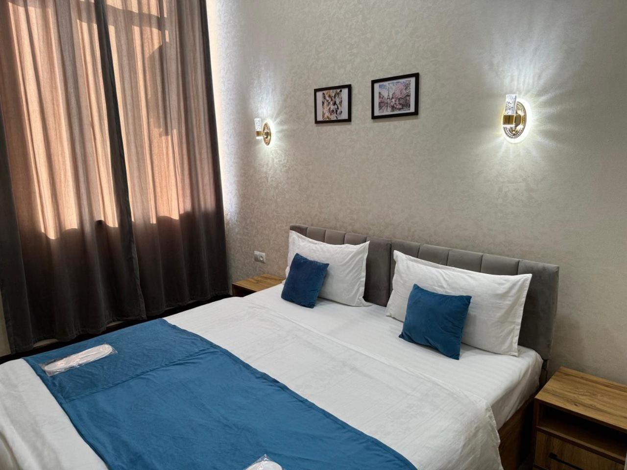 Resident Hotel Tasjkent Eksteriør billede
