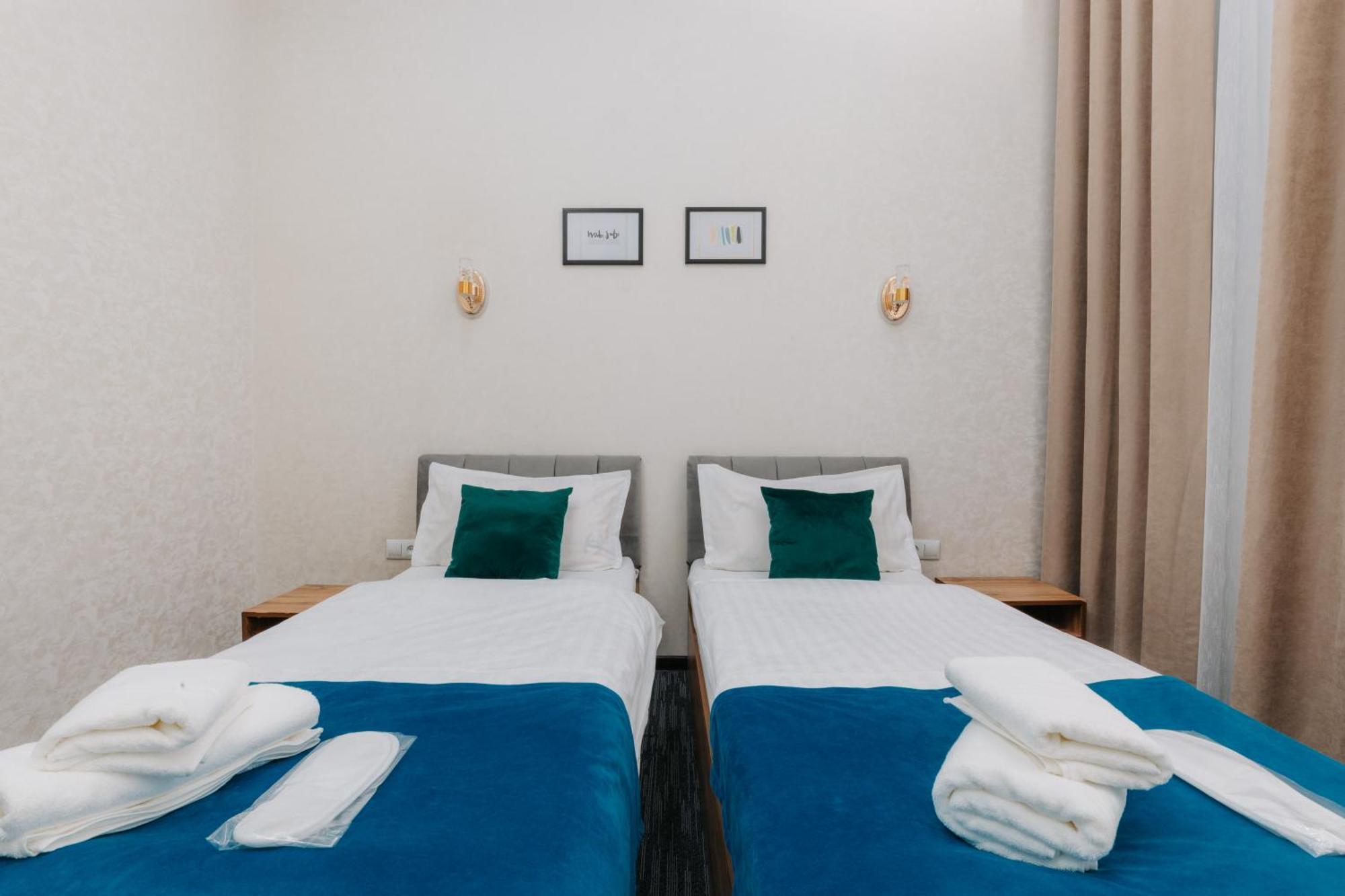 Resident Hotel Tasjkent Eksteriør billede