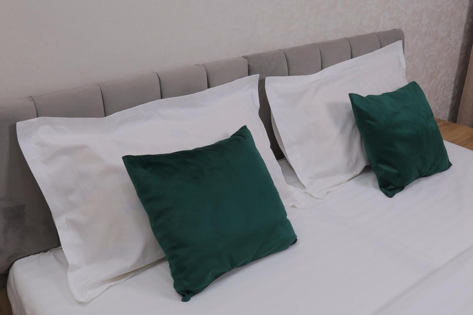 Resident Hotel Tasjkent Eksteriør billede